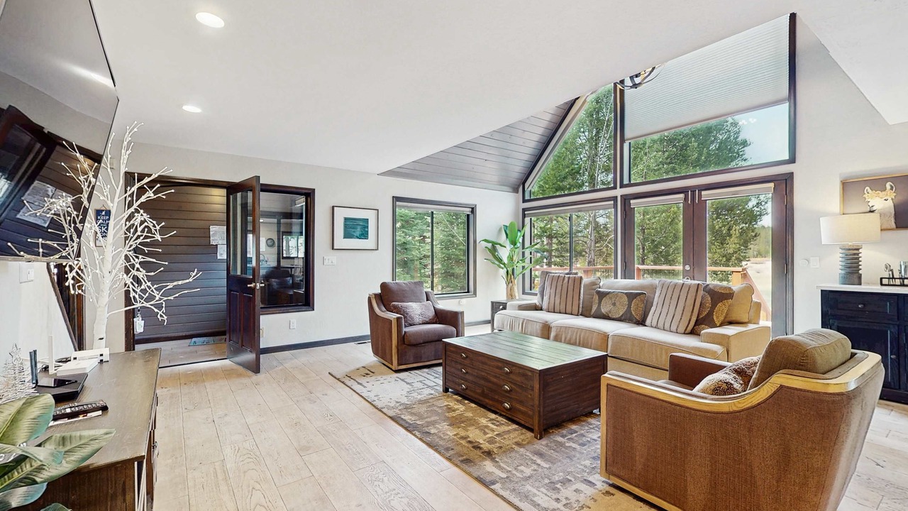 Photo of Livingroom in Truckee