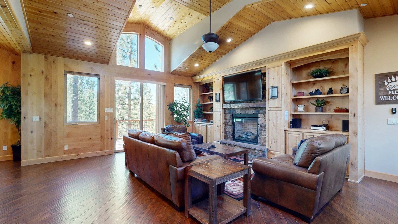 Photo of Livingroom in Montgomery Estates