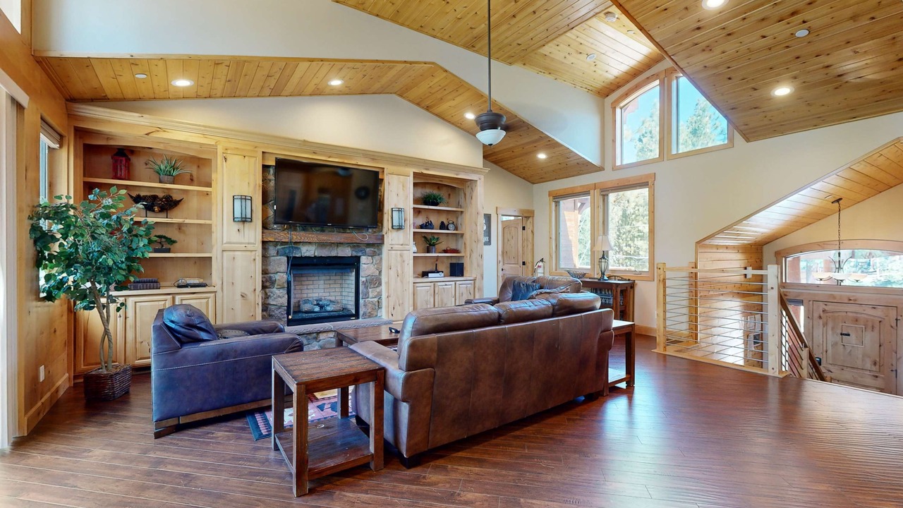 Photo of Livingroom in Montgomery Estates