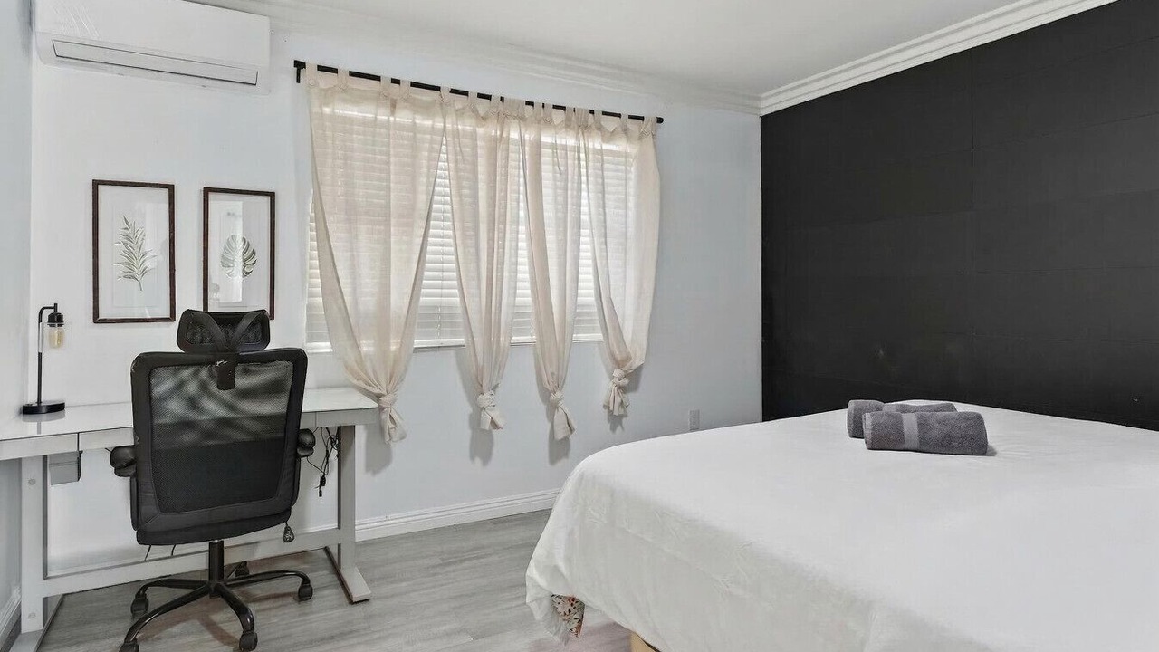 Photo of Bedroom in El Monte