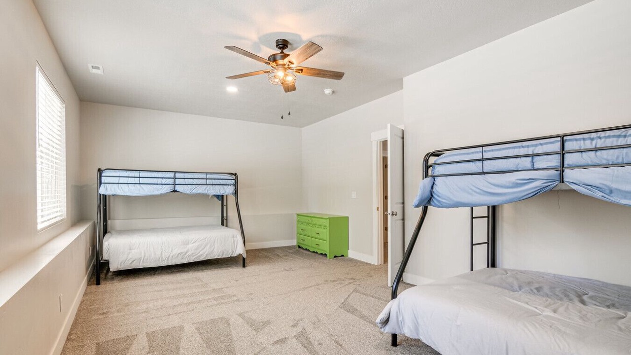 Photo of Bedroom in Meadow View Heights