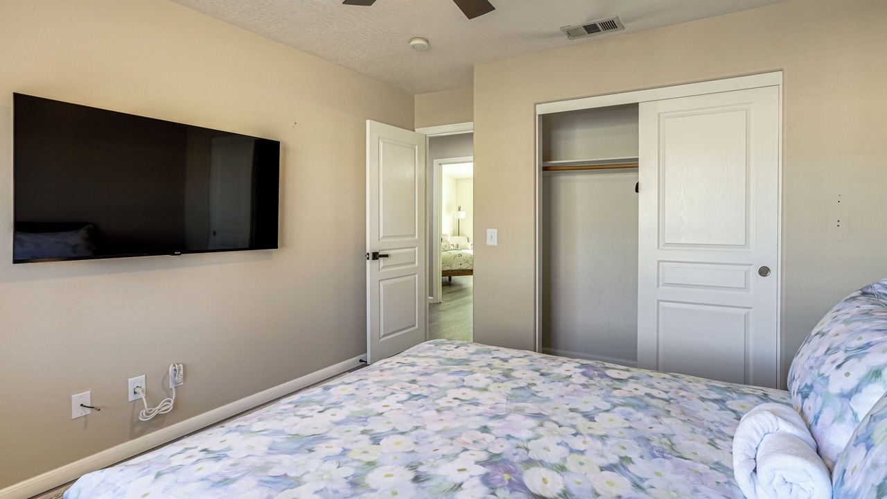 Photo of Bedroom in Victorville