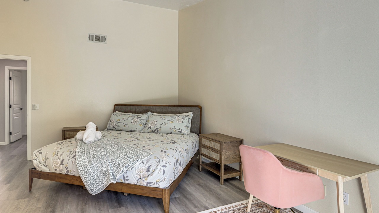 Photo of Bedroom in Victorville