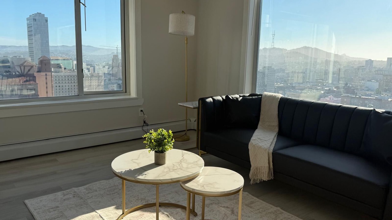 Photo of Livingroom in Nob Hill