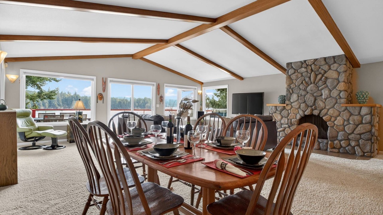 Photo of Livingroom in Dunes City