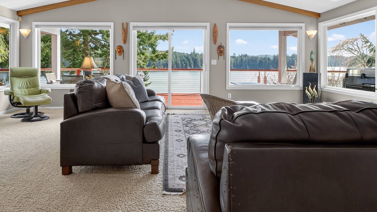 Photo of Livingroom in Dunes City