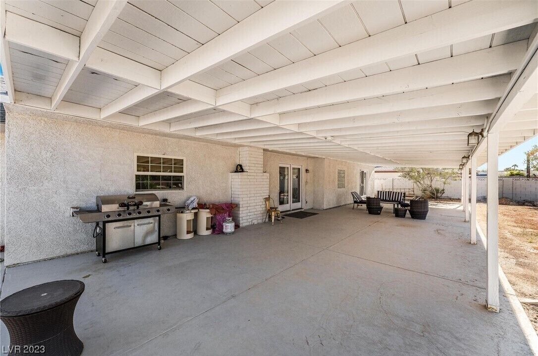 Photo of Patio Balcony in Rainbow Park