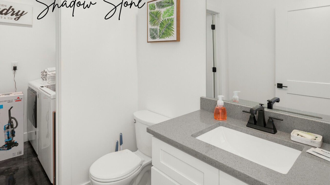 Photo of Bathroom in Hurricane