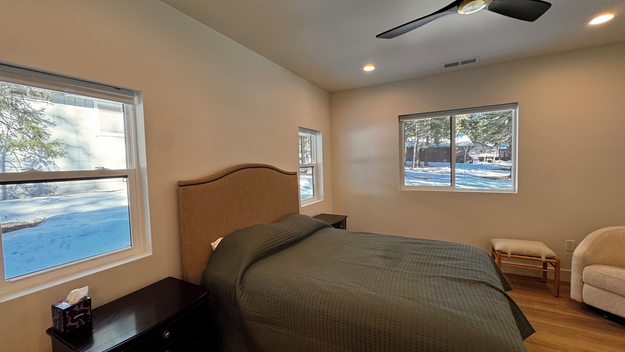 Photo of Bedroom in Lake Almanor West