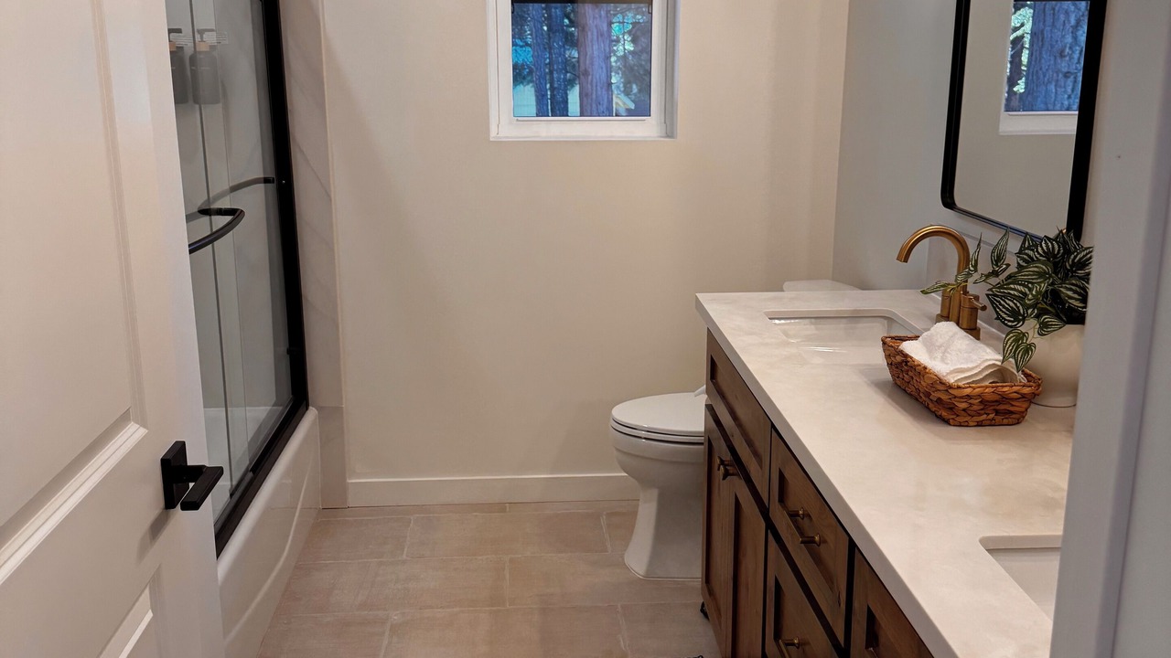 Photo of Bathroom in Lake Almanor West