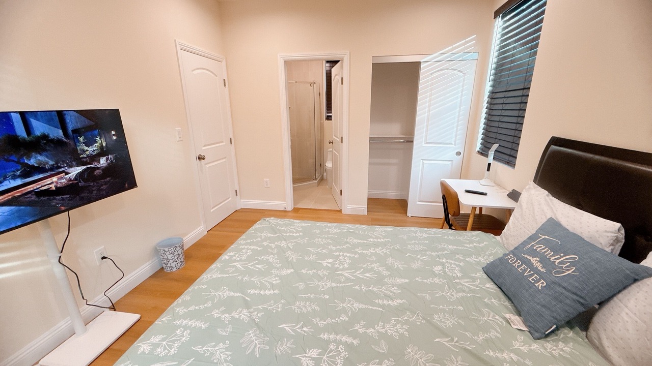 Photo of Bedroom in San Gabriel