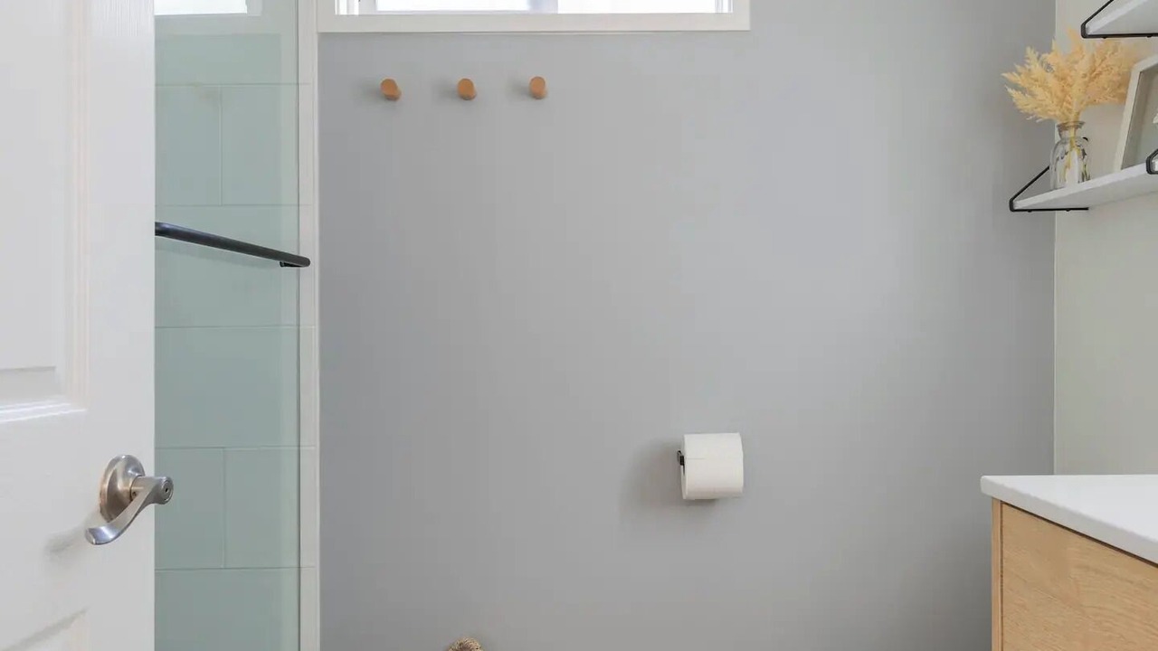 Photo of Bathroom in El Cerrito