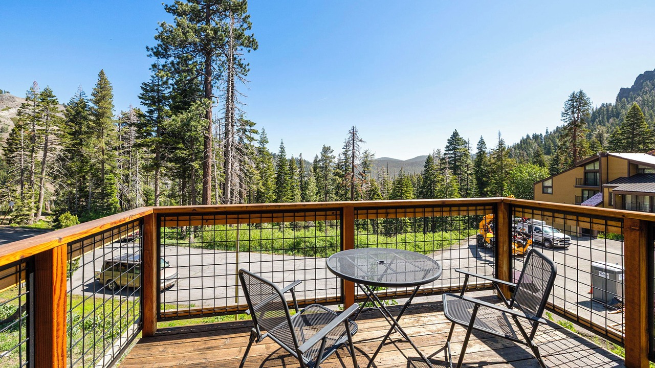 Photo of Outdoor in Alpine Meadows
