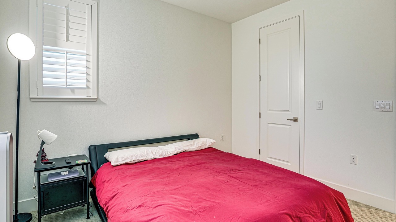 Photo of Bedroom in Pleasant Hill
