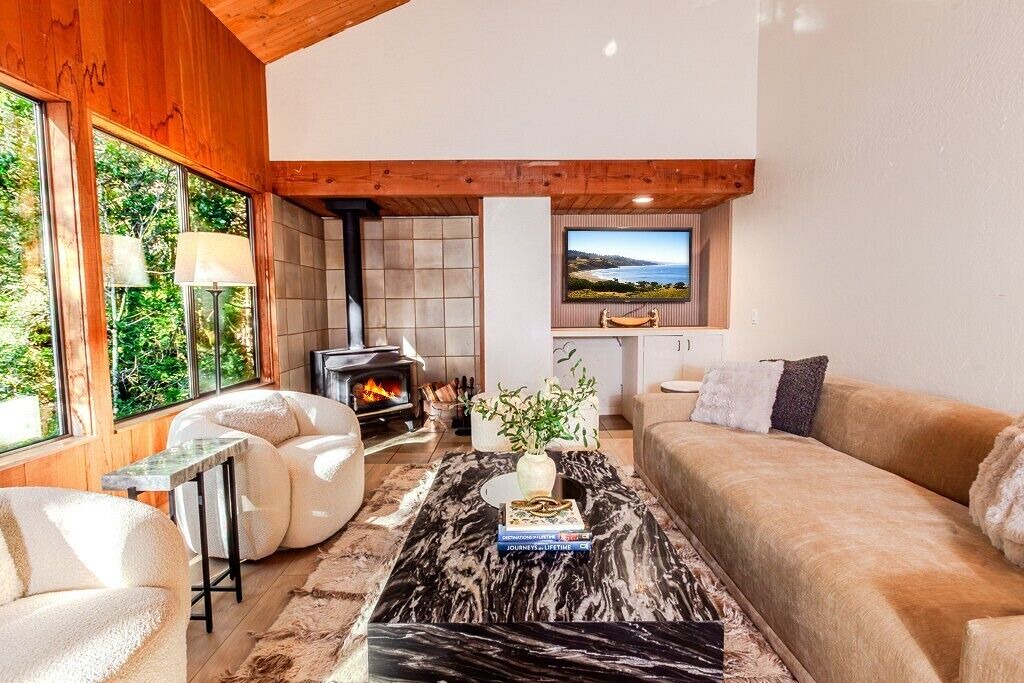 Photo of Livingroom in Sea Ranch