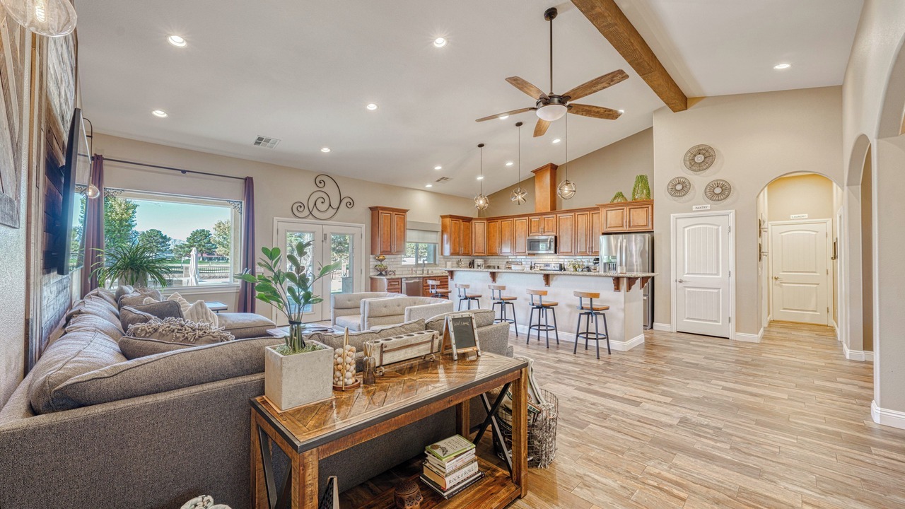 Photo of Livingroom in Pahrump