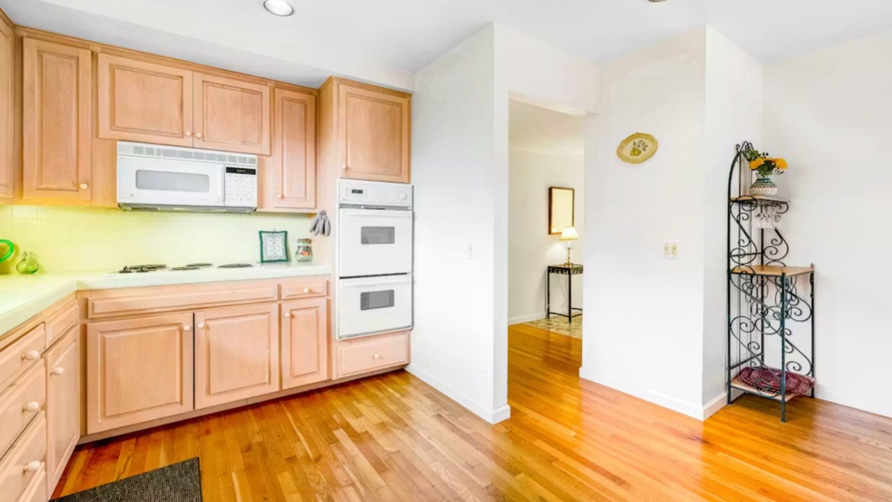 Photo of Kitchen in Del Monte Forest