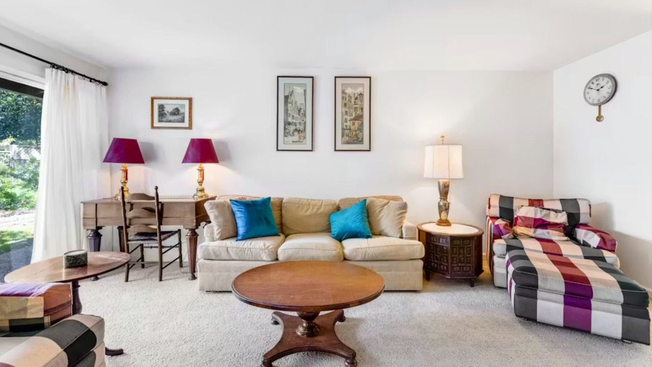 Photo of Livingroom in Del Monte Forest