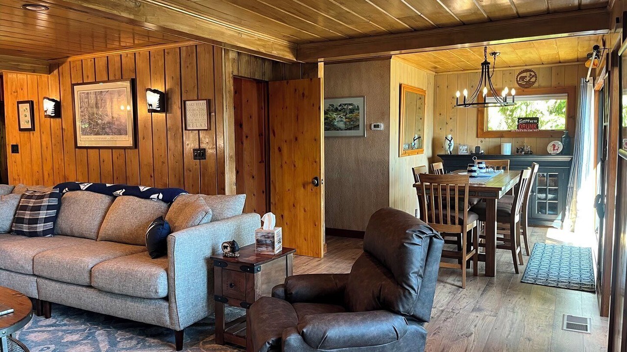 Photo of Livingroom in Almanor