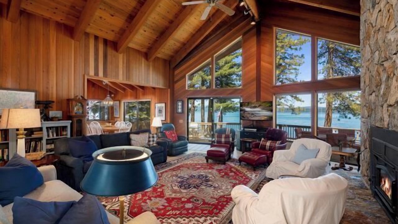 Photo of Bedroom in Lake Almanor West