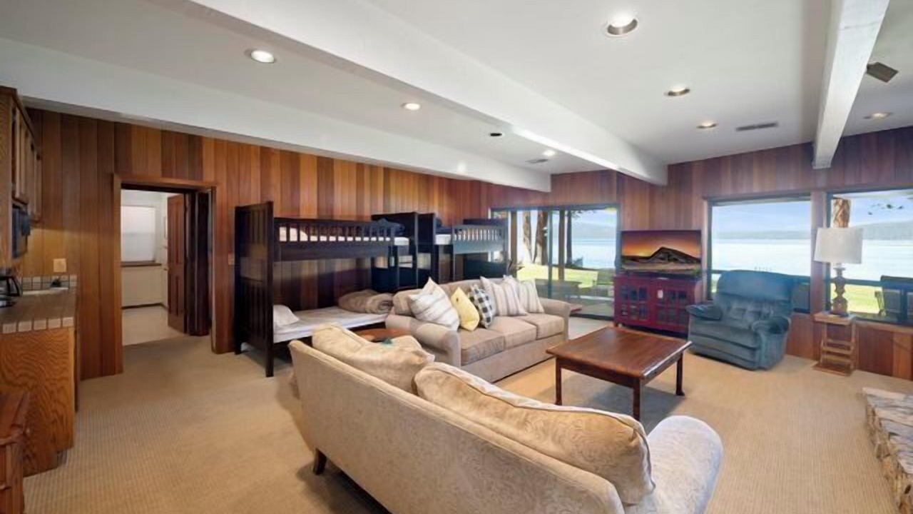 Photo of Bedroom in Lake Almanor West