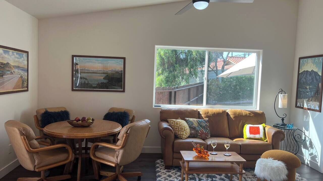 Photo of Livingroom in Vista