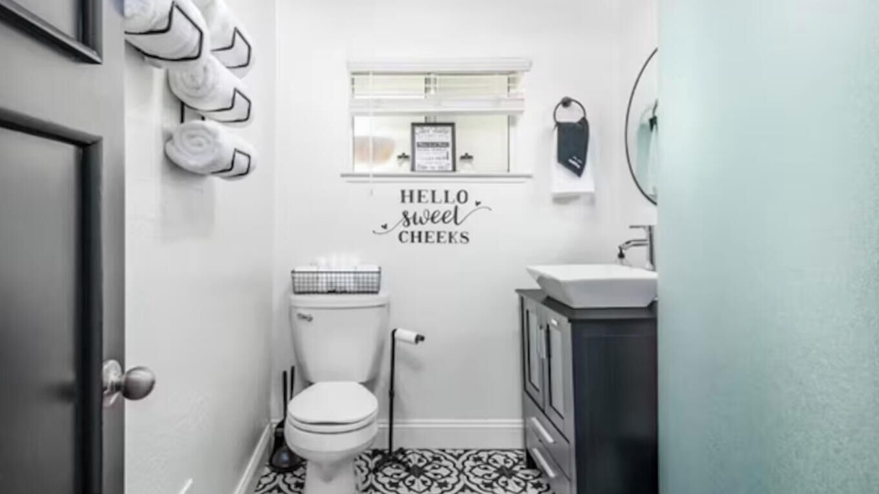 Photo of Bathroom in Long Barn