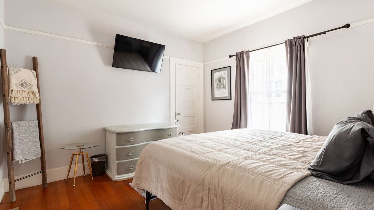 Photo of Bedroom in Santa Rosa