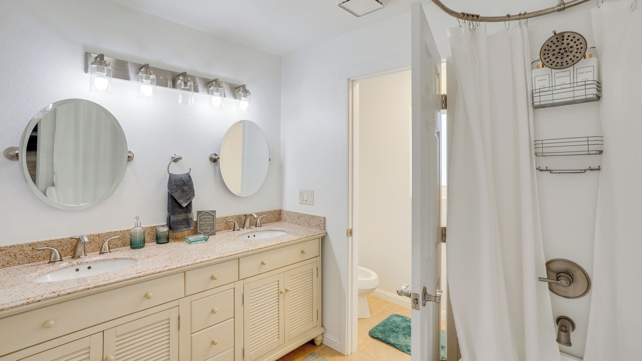 Photo of Bathroom in Lake Elsinore
