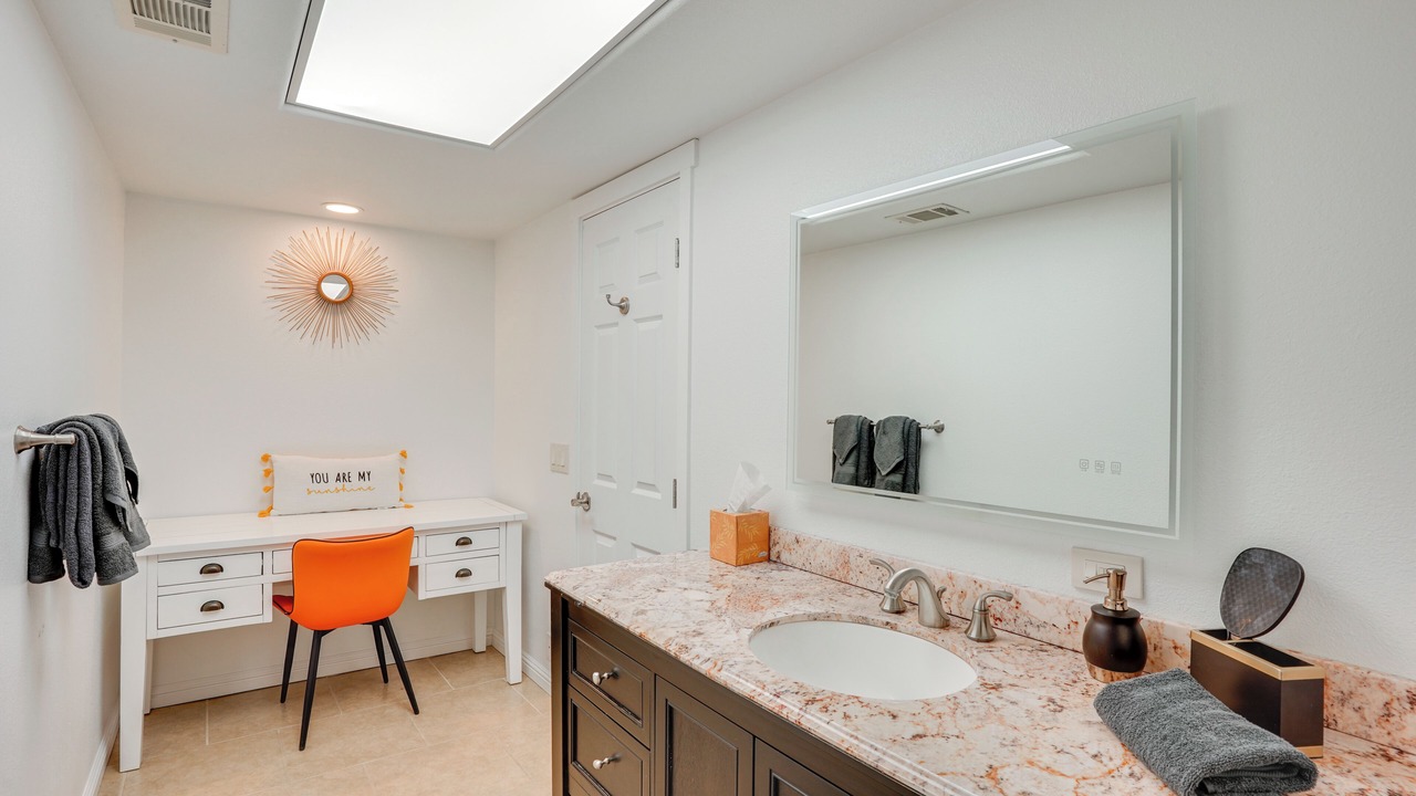 Photo of Bathroom in Lake Elsinore