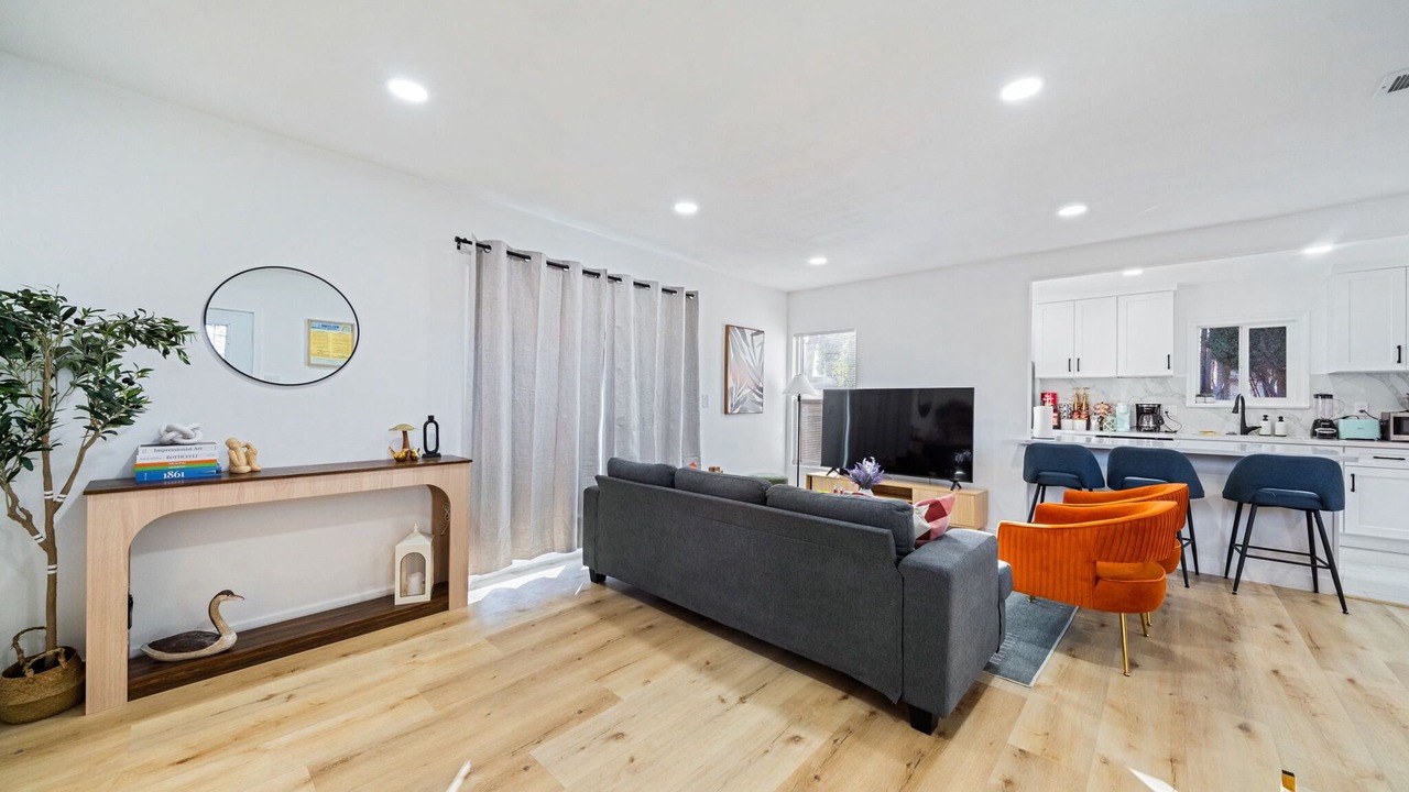 Photo of Livingroom in Westminster