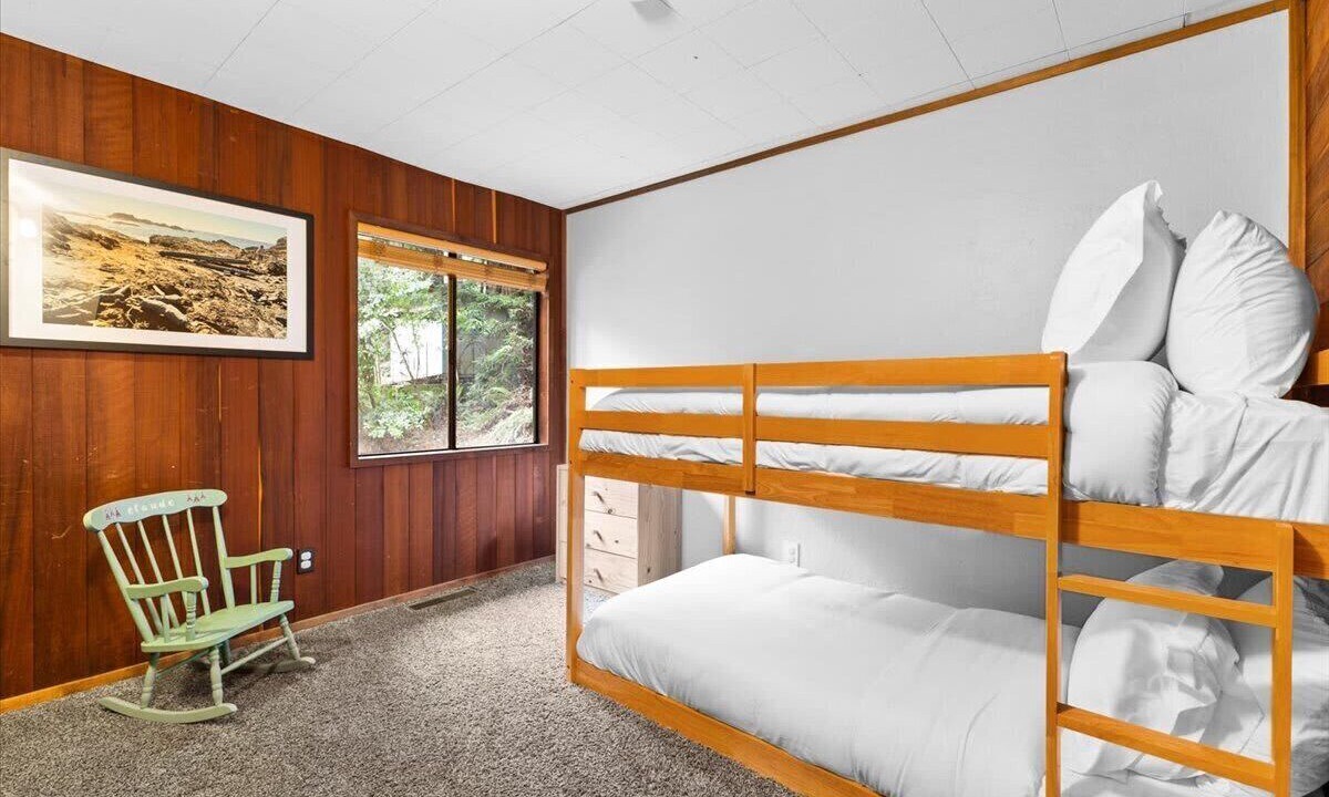 Photo of Bedroom in Gualala
