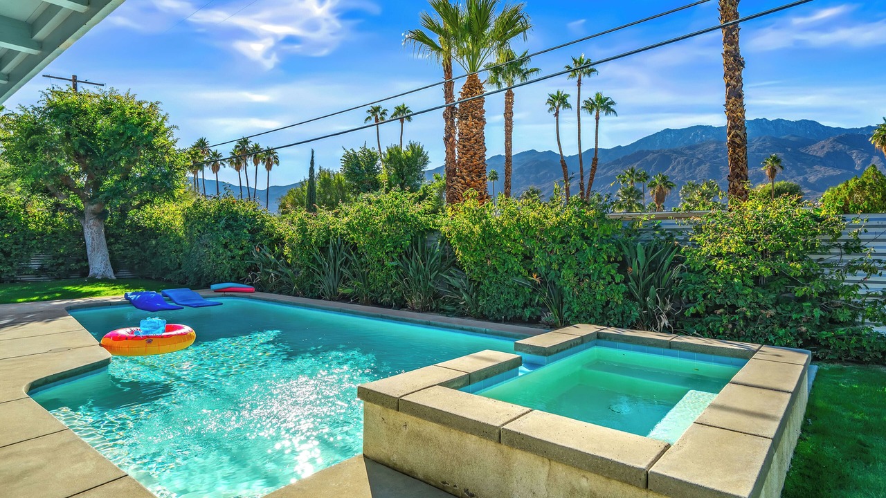 Photo of Outdoor in Sunmor