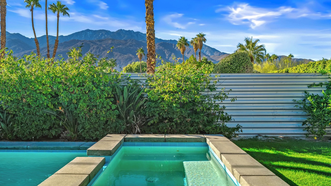 Photo of Outdoor in Sunmor