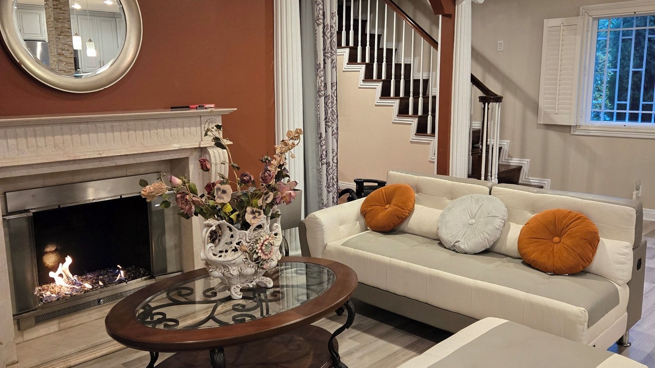 Photo of Livingroom in Monterey Park