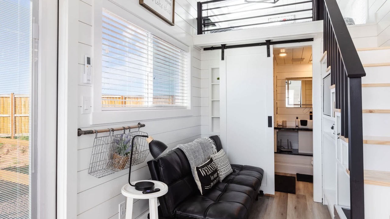 Photo of Livingroom in Apple Valley