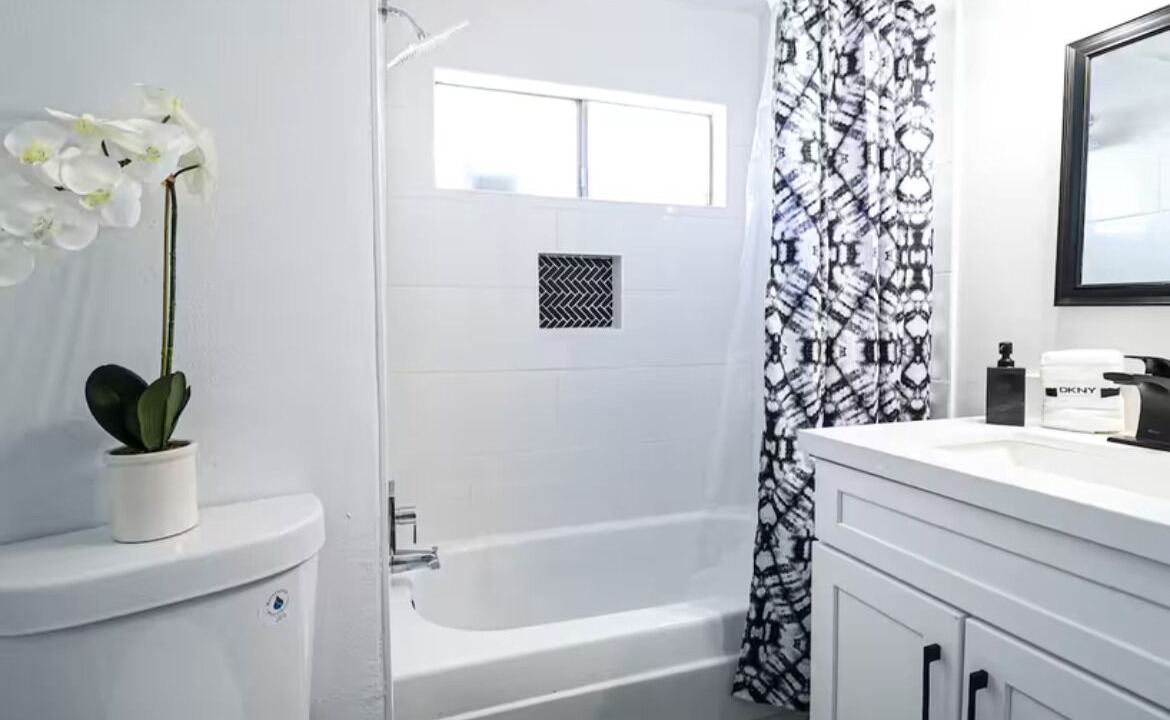 Photo of Bathroom in Paradise