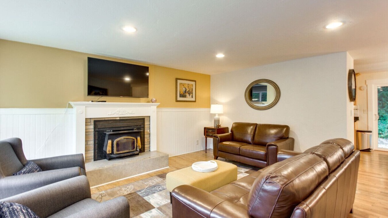 Photo of Livingroom in Thurston