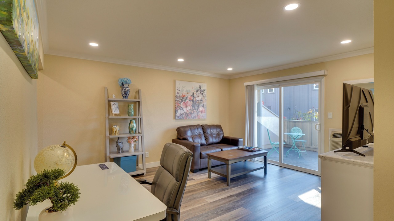 Photo of Livingroom in Pleasanton