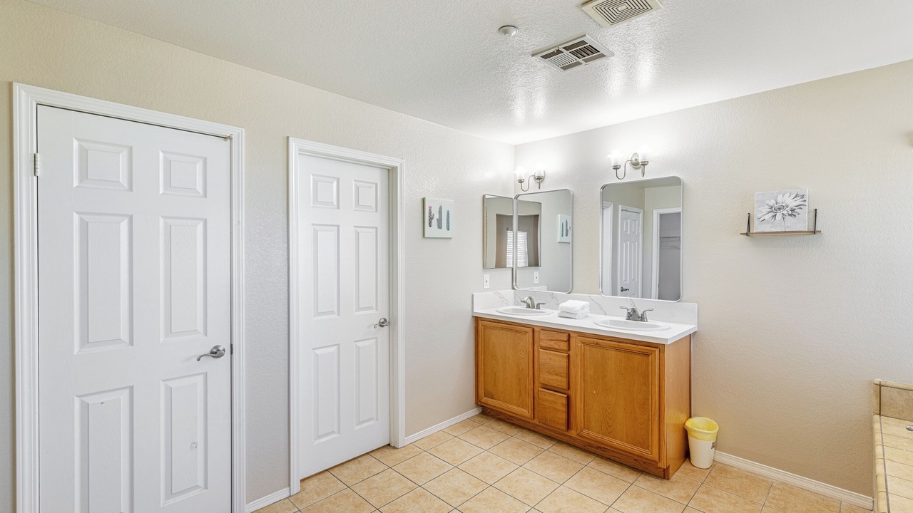 Photo of Bathroom in Southridge Village