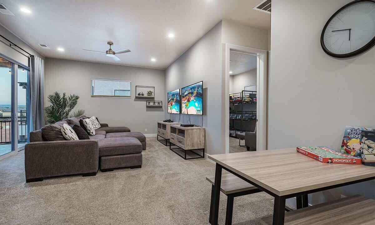Photo of Livingroom in Ivins