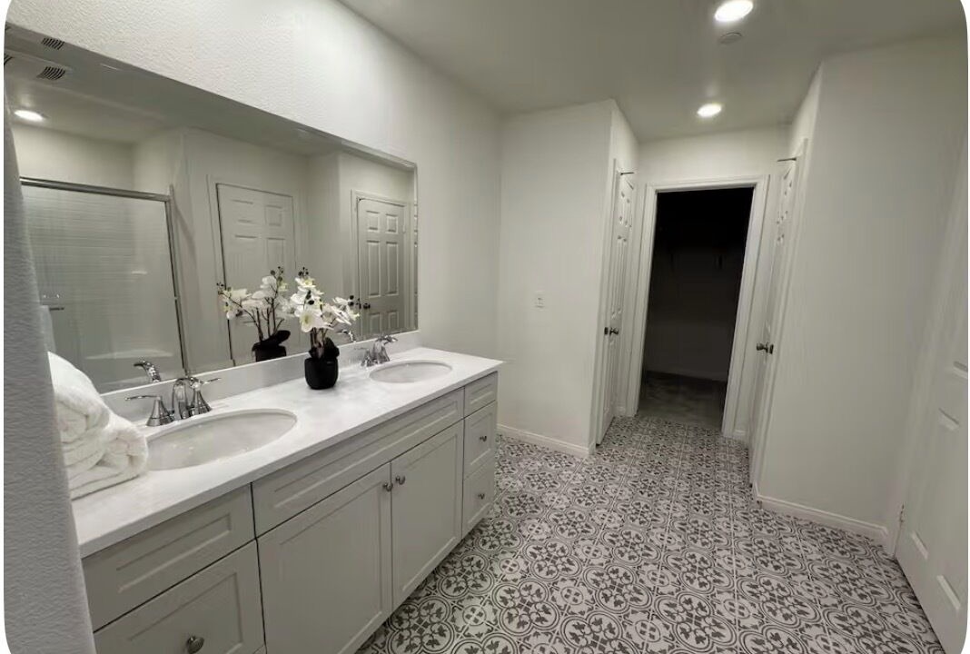 Photo of Bathroom in Ontario