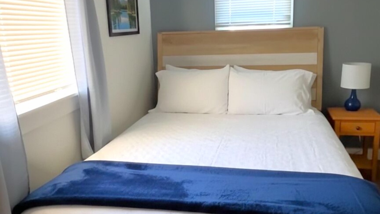 Photo of Bedroom in Lakehead-Lakeshore