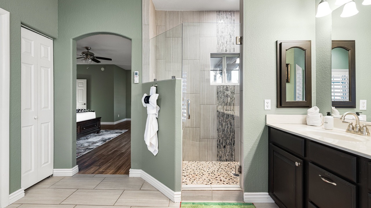 Photo of Bathroom in Desert Hills
