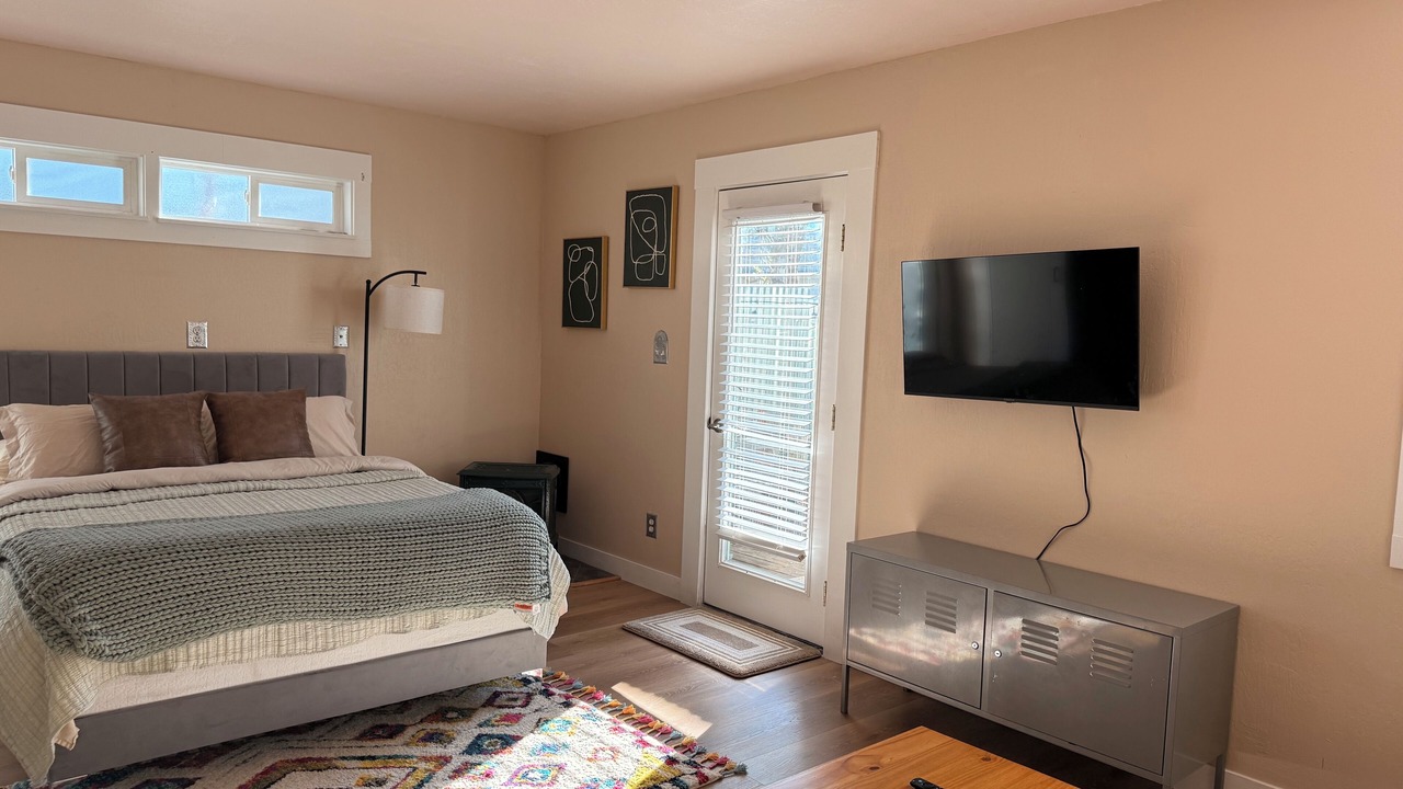 Photo of Bedroom in Willits