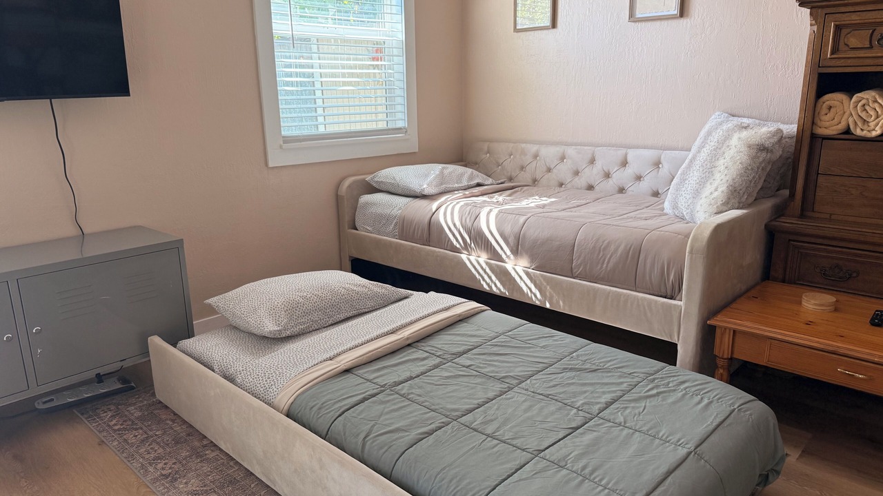 Photo of Bedroom in Willits