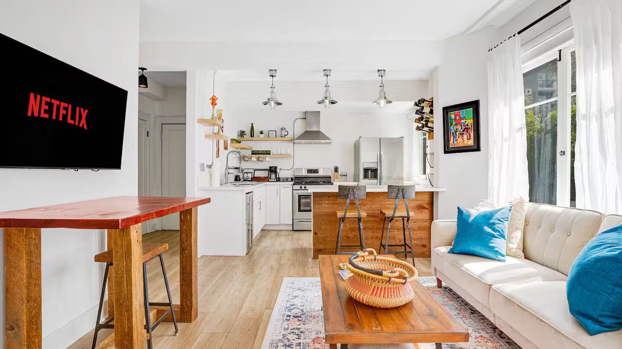 Photo of Livingroom in Waterfront