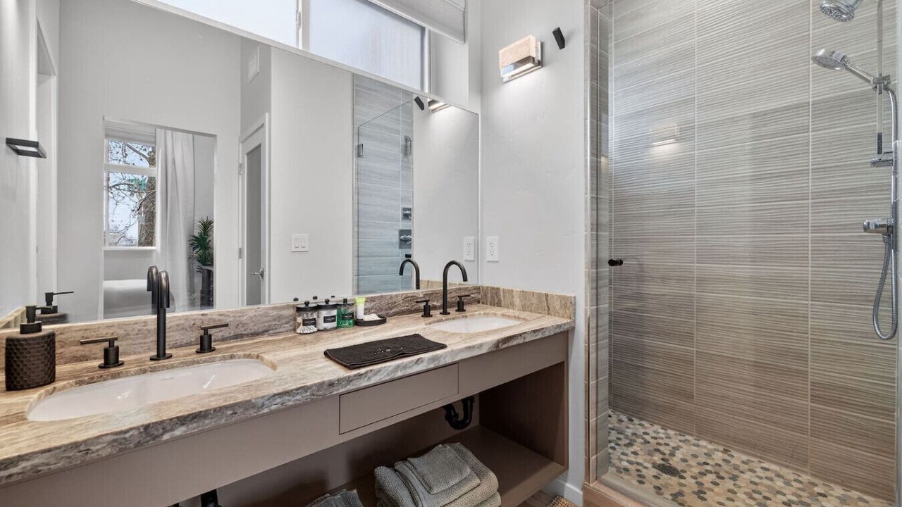 Photo of Bathroom in Downtown Sacramento