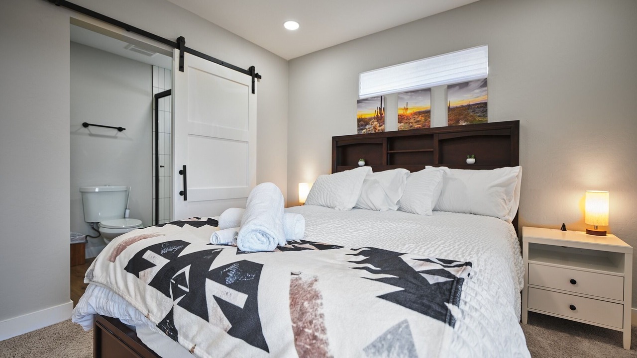 Photo of Bedroom in South Mountain
