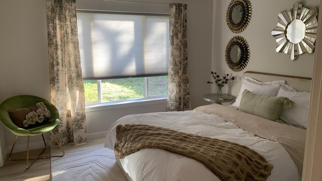 Photo of Bedroom in Alamo